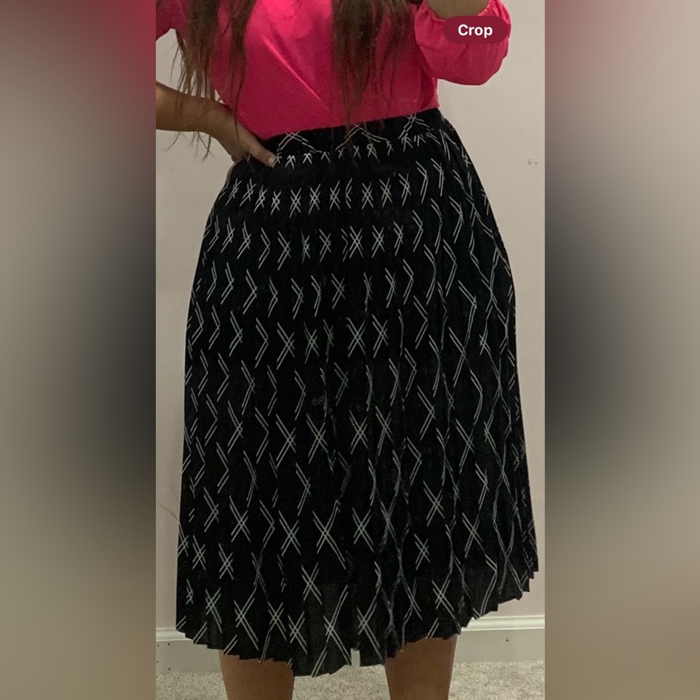Banana Republic Black and White Geometric Midi Skirt